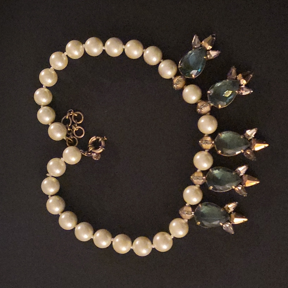 Jcrew Pearl necklace with Blue stones choker style